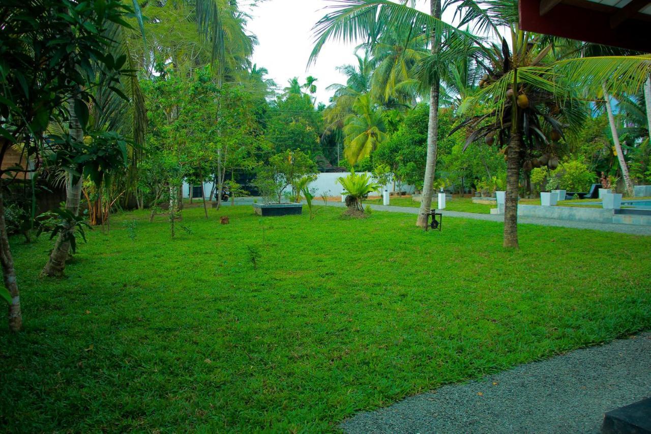 Sayu Garden Hotel Habaraduwa Exterior photo